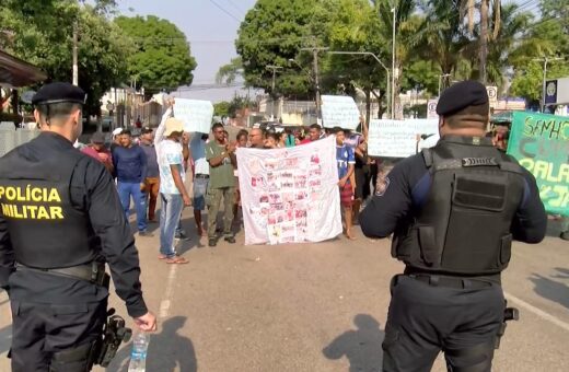 AC: Ex-moradores da Terra Prometida protestam no desfile de 7 de setembro