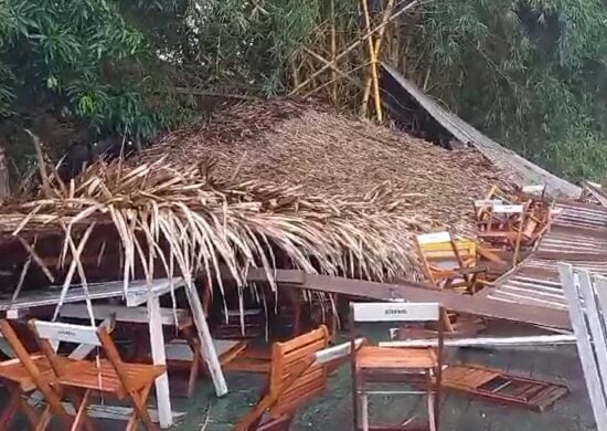 Temporal destrói restaurante Quintal do Osvaldo, em Rio Branco