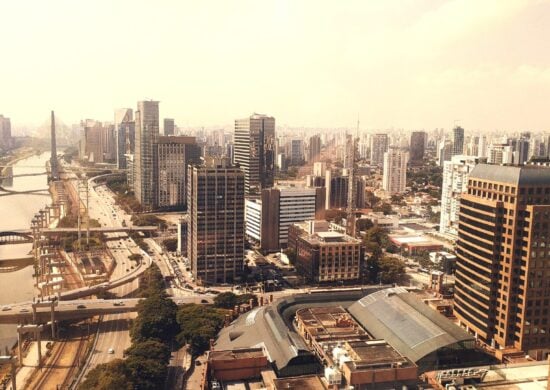 Previsão para os próximos dias informam mudança brusca na capital de SP - Foto: Unsplash/Paulo Renan