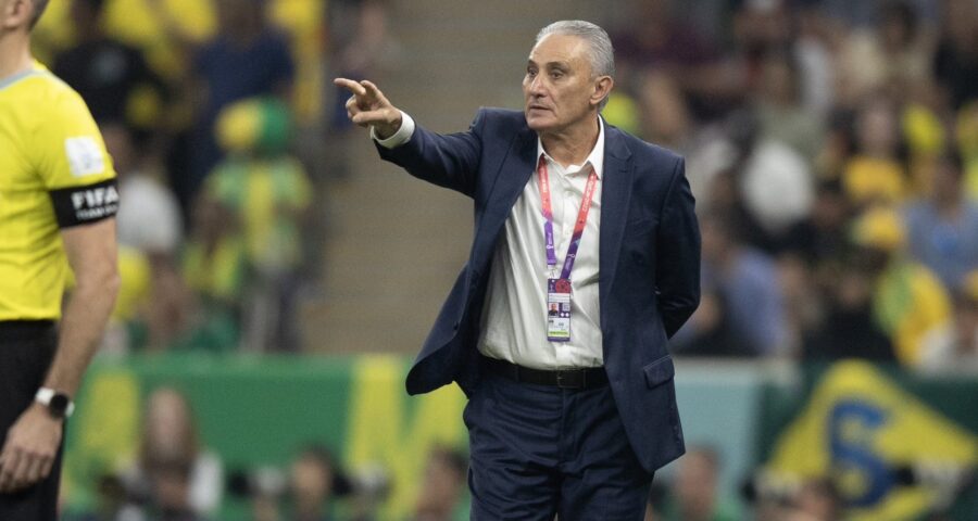 o ex-técnico da Seleção brasileira, Tite é favorito para assumir o comando do Flamengo em 2024 - Foto: Reprodução/ X @futebol_info / Lucas Figueiredo/CBF