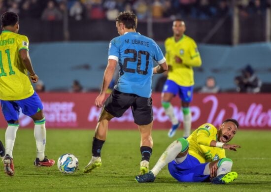 Neymar lesiona o joelho em lance da partida contra o Uruguai - Foto: WesleySantos/EstadãoConteúdo