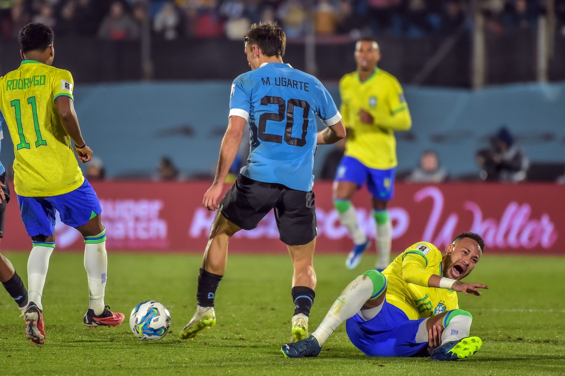 Neymar lesiona o joelho em lance da partida contra o Uruguai - Foto: WesleySantos/EstadãoConteúdo