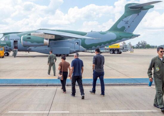 Aeronave da FAB KC-390 Millennium da FAB para a repatriação de brasileiros em território de Israel e Palestina na Operação Voltando em Paz. - Foto: João Risi/Audiovisual/PR