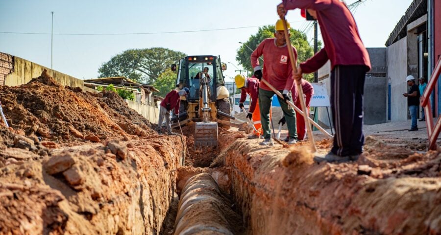 Aviso de obras da Prefeitura de Boa Vista informa interdição de ruas