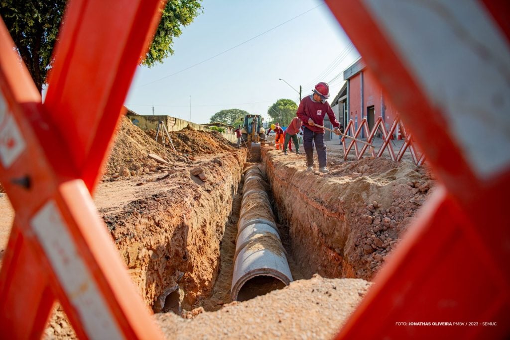 Aviso de obras é para interdição de rua perto da Feira do Produtor, em Boa Vista-RR