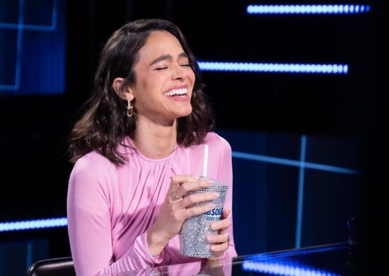 Bruna Marquezine diz que novela 'Deus Salve o Rei' a deixou 'traumatizada'