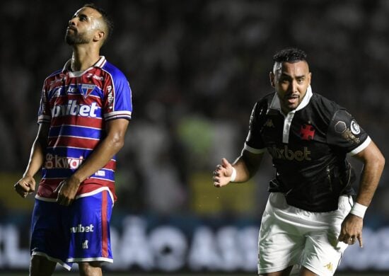 Payet, do Vasco, comemora o seu gol na partida realizada no Estádio de São Januário - Foto: André Fabiano/Código19/Estadão Conteúdo