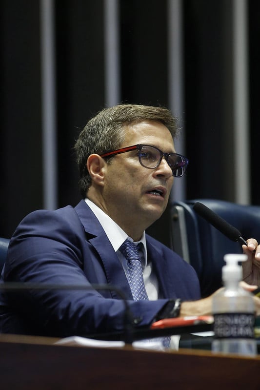 Campos Neto apoia governo na tentativa de cumprir meta fiscal do arcabouço