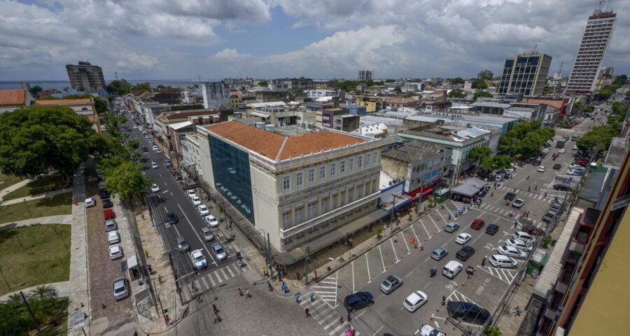 Previsão do Tempo Sol com nuvens no Centro de Manaus - Foto: Alex Pazuello/Semcom