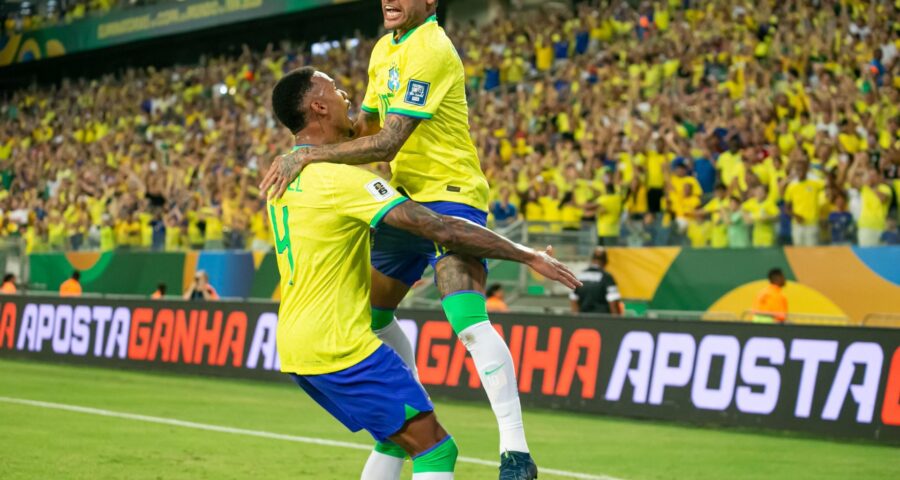 Com Neymar sob holofotes, Brasil visita Uruguai para recuperar pontos perdidos