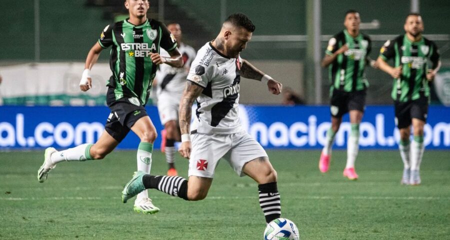 Em sua primeira passagem por São Januário, em 2019, Rossi participou de 29 jogos pelo clube - Foto: Leandro Amorim / Vasco da Gama