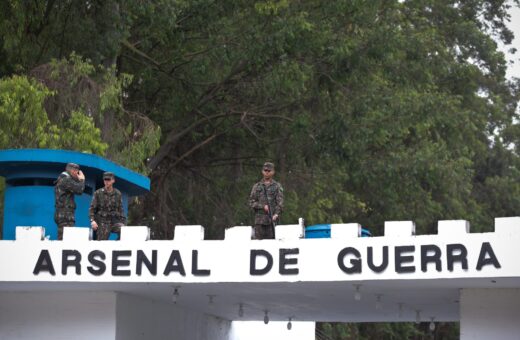 Exército investiga 20 militares por furto de armas no arsenal de Barueri