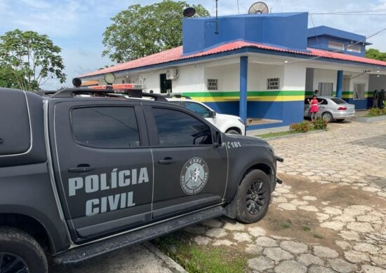 Vítima teria sido golpeada várias vezes pelo suposto agressor, diz polícia