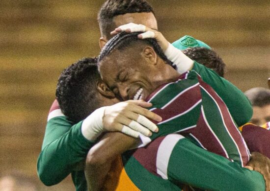 Jogadores do Fluminense comemoram um dos gols na vitória sobre o Goiás - Foto: Reprodução/Marcelo Gonçalves / FFC