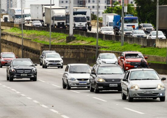 Fenabrave eleva de 0% para 5,6% expectativa para vendas de veículos em 2023