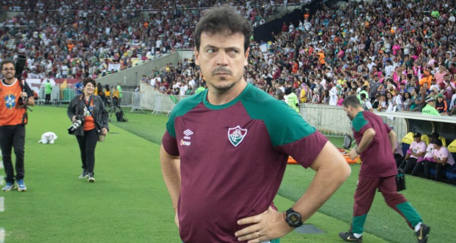 Partida entre Fluminense x Corinthians, válida pela 27ª rodada do Campeonato Brasileiro, realizado no Estádio Maracanã, no Rio de Janeiro, nesta quinta-feira (19) - Foto: Maurício Pingo/Agência O Dia/Agência O Dia/Estadão Conteúdo