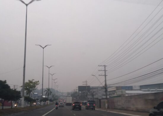 Fumaça em Manaus na Torquarto Tapajós em Manaus - Foto: Ana Kelly Franco/Portal Norte