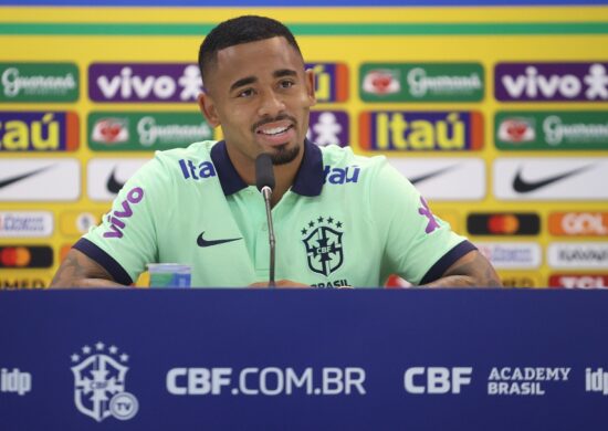 Gabriel Jesus concede entrevista coletiva na Arena Pantanal - Foto: Vitor Silva/CBF