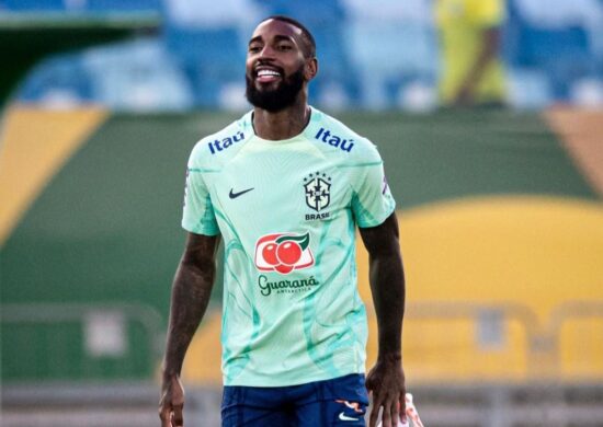 Jogador Gerson em treino da Seleção brasileira - Foto: Vitor Silva / CBF