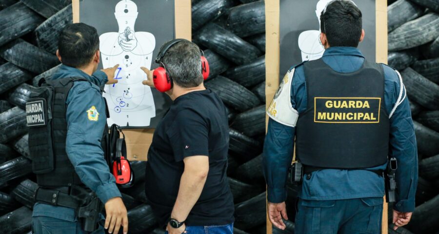 Guarda Municipal em treinamento de uso de armamento letal Foto - Antonio Pereira/Semcom