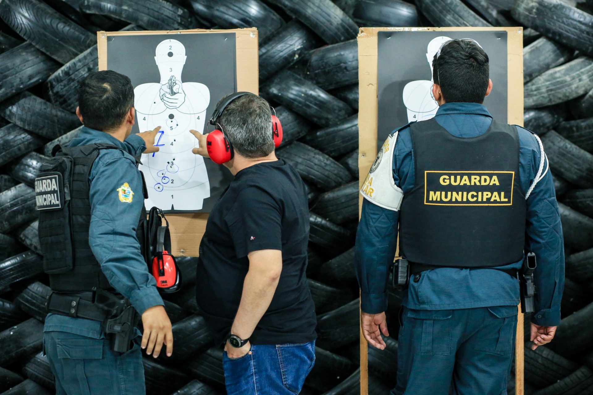 Guarda Municipal em treinamento de uso de armamento letal Foto - Antonio Pereira/Semcom