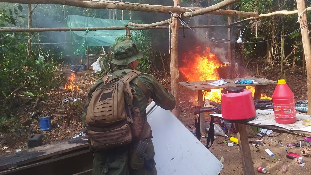 Operação das Forças Armadas destrói 5 acampamentos na Terra Yanomi, em RR