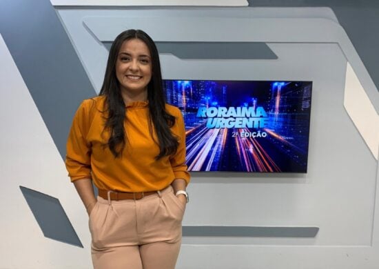 O jornal Roraima Urgente 2ª Edição é apresentado por Jussara Beserra – Foto: Reprodução/Band Roraima