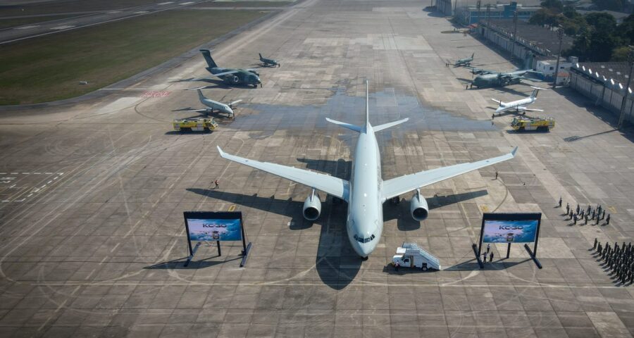 Um dos aviões que irá buscar os brasileiros é o KC-30 da FAB- Foto: Divulgação/FAB