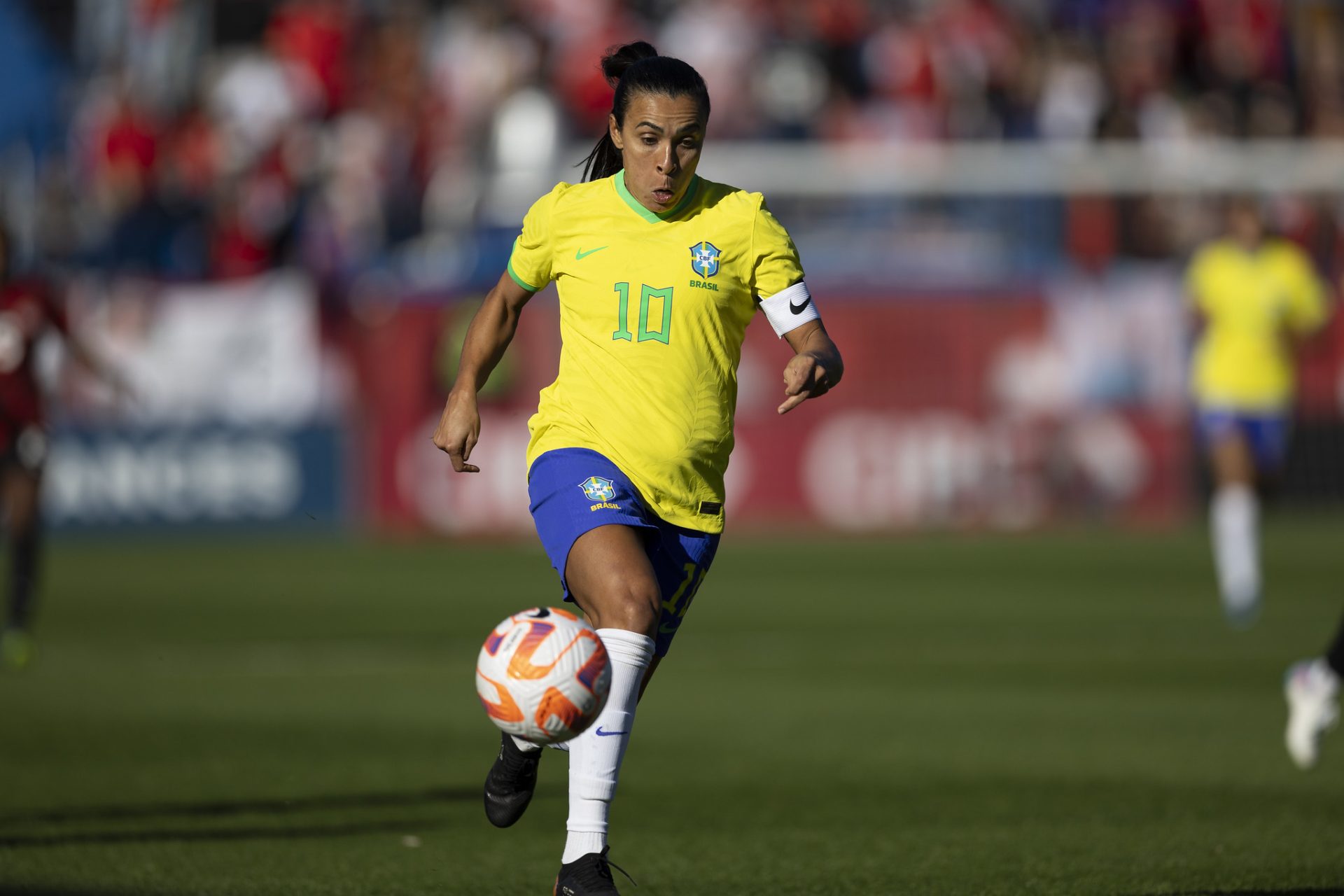 A jogadora Marta avalia de forma positiva a atuação do técnico Arthur Elias - Foto: Reprodução/Leandro Lopes/CBF