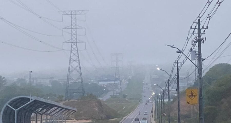 Neblina na Avenida das Torres na Zona Norte de Manaus - Foto: Ana Kelly Franco/ Portal Norte