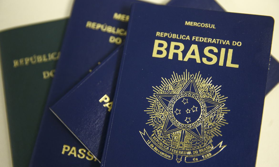 Novo-passaporte-brasileiro-comeca-a-ser-emitido