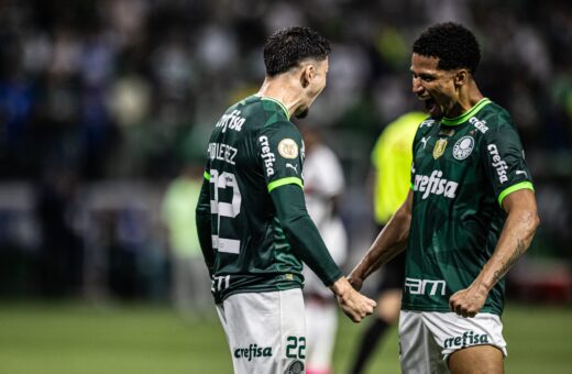 Piquerez, do Palmeiras, comemora após marcar o seu segundo gol na partida entre Palmeiras e São Paulo válida pela 29ª rodada do Campeonato Brasileiro, no Allianz Parque - Foto: Jhony Inacio/Enquadrar/Estadão Conteúdo