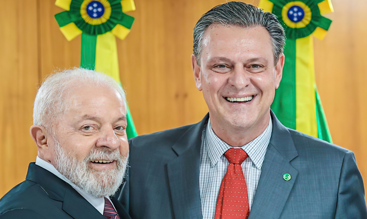 Lula deve levar o programa de recuperação de pastagem à COP-28, após reunião com o ministro Carlos Fávaro -Foto: Ricardo Stuckert/PR