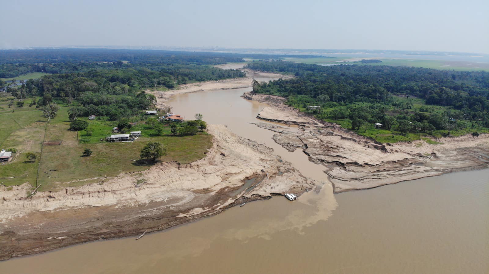 Situação de emergência : Todos os municípios do Amazonas já estão sendo afetados pela seca - Foto: Reprodução/Facebook@ prefeituradeirandub