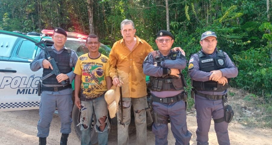 Resgate foi realizado por equipes da Polícia Militar e Corpo de Bombeiros