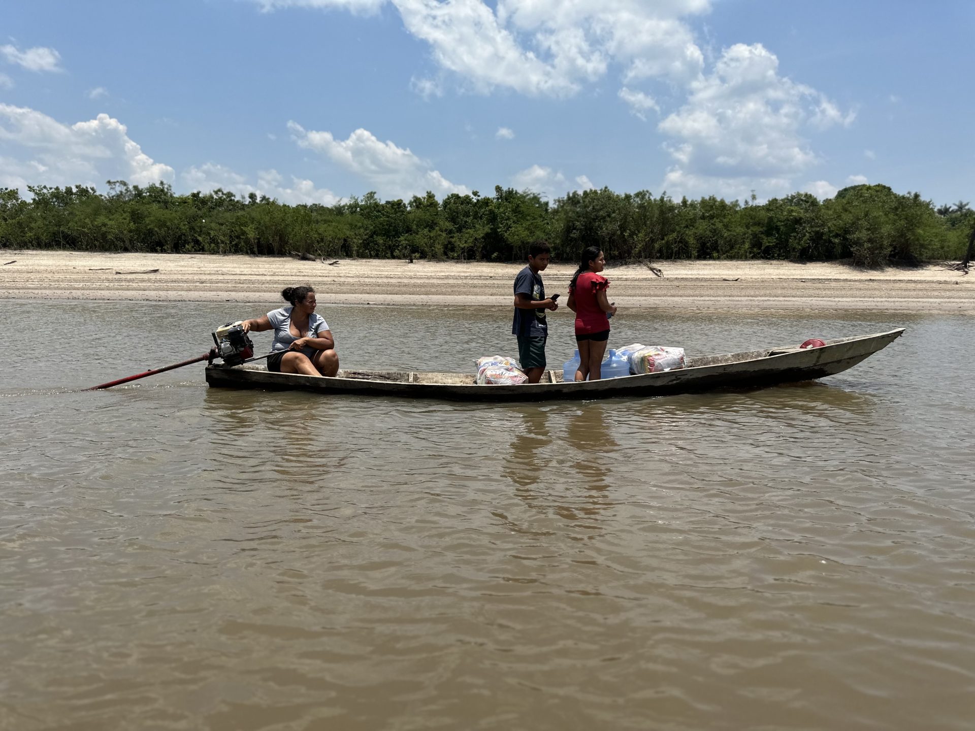 Seca histórica Rio Negro não registra descida e estabiliza em 12,70 m