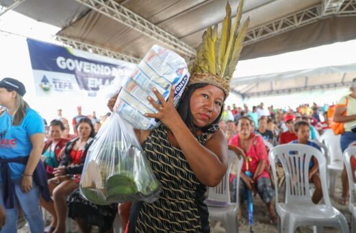 Seca no AM comitê alinha envio de ajuda humanitária aos povos indígenas