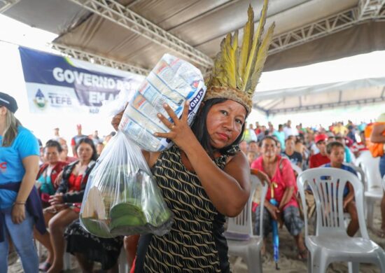 Seca no AM comitê alinha envio de ajuda humanitária aos povos indígenas