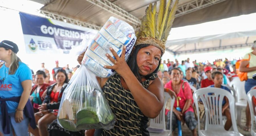 Seca no AM comitê alinha envio de ajuda humanitária aos povos indígenas