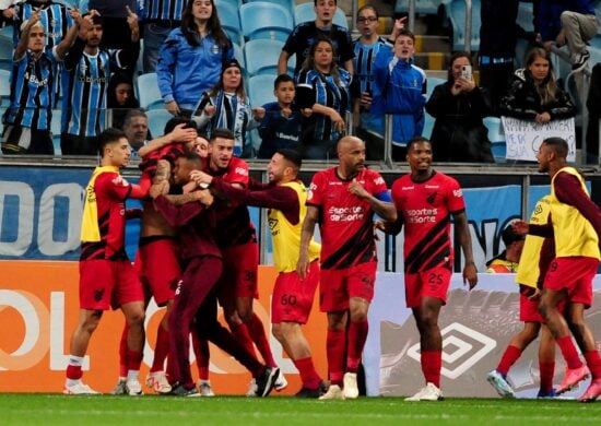 Comemoração do gol de Kaique Rocha, do Athletico Paranaense, marcado diante do Grêmio - Foto: Ricardo Rimoli/Uai foto/Estadão Conteúdo