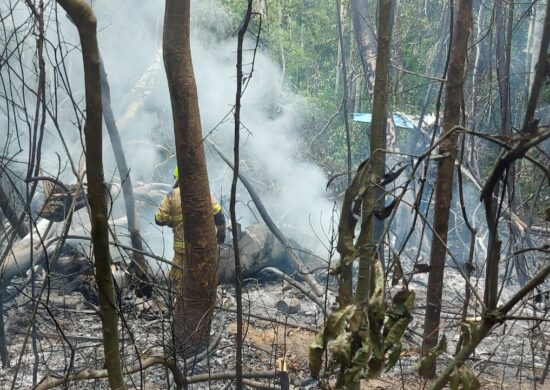 Avião caiu com 10 passageiros e 2 tripulantes; todos morreram – Foto: Corpo de Bombeiros do Acre