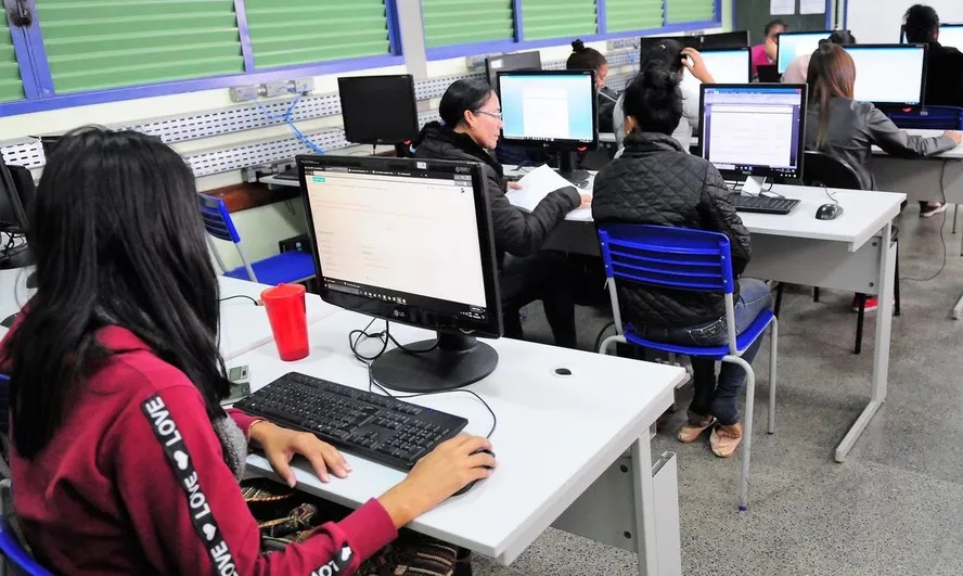BNDS libera financiamento de R$30 milhões para levar banda larga a escolas