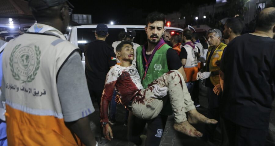 Ataque em hospital Al Shifa deixou mortos e feridos - Foto: Abed Khaled/Associated Press/Estadão Conteúdo