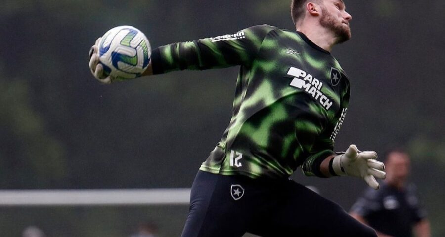 Lucas Perri segue treinamentos focado para que o Botafogo sofra gols dos adversários - Foto: Reprodução/Vitor Silva / BFR