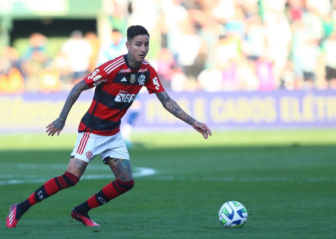 Suspenso, Erick não estará presente na partida entre Flamengo e Santos - Foto: Reprodução/ Gilvan de Souza / CRF