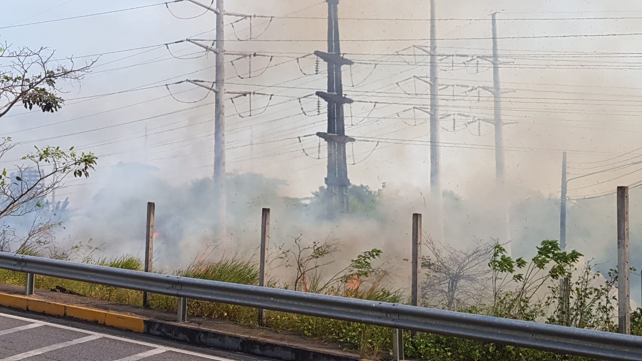 Queimadas fizeram Manaus fica encocerta de fumaça por dias - Foto: Divulgação/Amazonas Energia