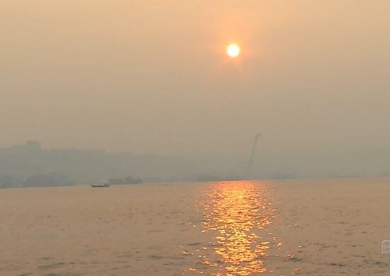 Fumaça que cobre Manaus faz aumentar procura por máscaras e xaropes – Foto: Reprodução/TV Norte Amazonas