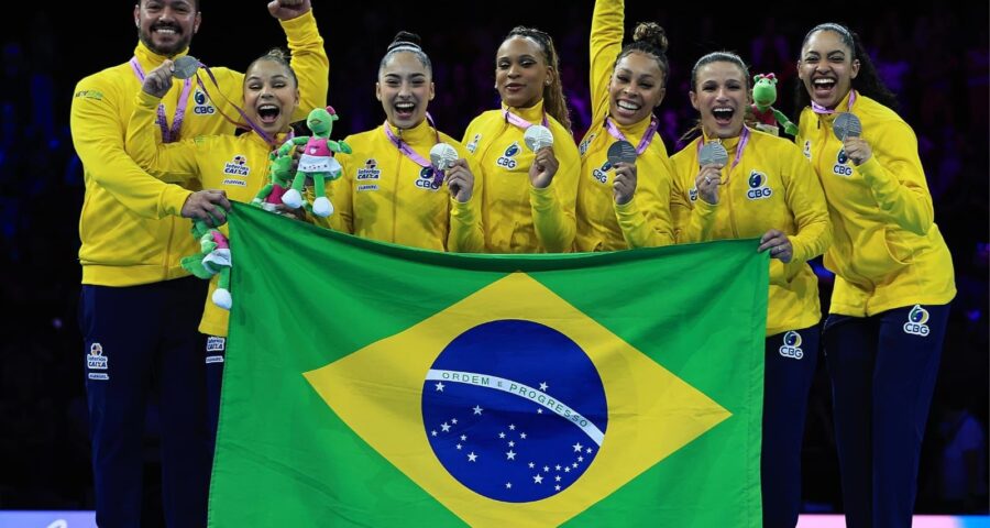 Equipe brasileira feminina de ginástica artística, na Antuérpia - Foto: Reprodução/ Ricardo Bufolin/CBG