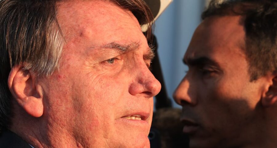 Ex-presidente, Jair Bolsonaro na saída do Senado federal - Foto: Lula Marques/ Agência Brasil