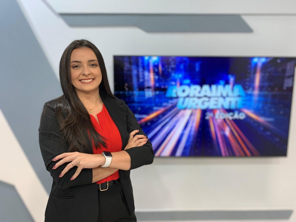 O jornal Roraima Urgente 2ª Edição é apresentado por Jussara Beserra – Foto: Reprodução/Band Roraima